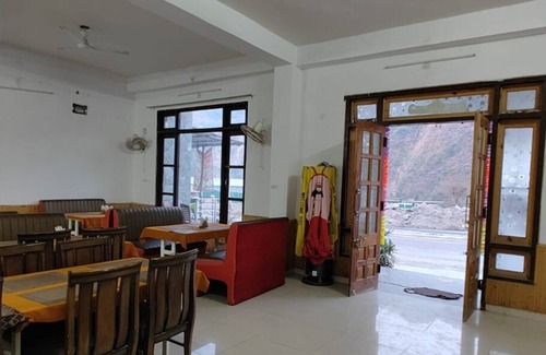 Mandi Hotel | SHREE RAM HOTEL