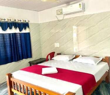 Murudeshwara Hotel | Shri Ishwari home stay Murdeshwar