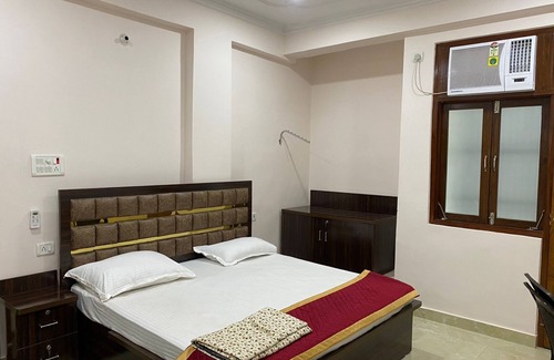 Varanasi Hotel | Shri Ram Paying Guest House