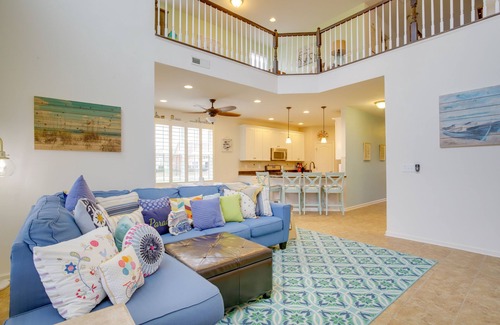 Millville House | Shuttle to Beach: Millville Townhome w/Porch
