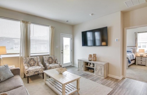 Millville House | Shuttle to Beach Millville By the Sea Retreat