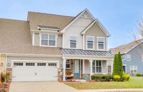 Millville House | Shuttle to Beach Millville Townhome with Porch