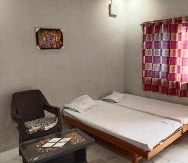 Rajpipla Apartment | Shyam Home stay