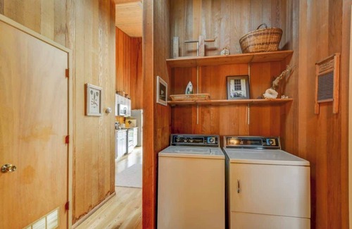 Sea Ranch House | Sibley | Beautiful Ocean Views & Hot Tub!