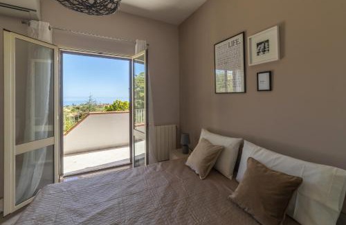 Torre Colonna-sperone Villa | SICULI HORTIS SEA HOME - Villa - Jacuzzi - Air Conditioning - Free Parking - Video Surveillance & Alarm System