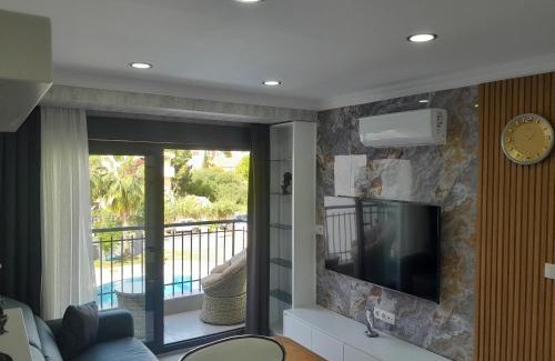 Side Apartment | Side By Lotus