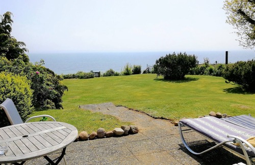 Sierksdorf Apartment | SIDO - Steep coast - 1-room apartment with private beach access