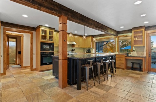 Truckee House | Sierra Vista Haus- Truckee/Tahoe- Relaxing Mountain Retreat
