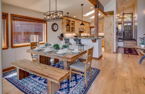 Talmont House | Sierra Vista - Lakeview - TLUXP