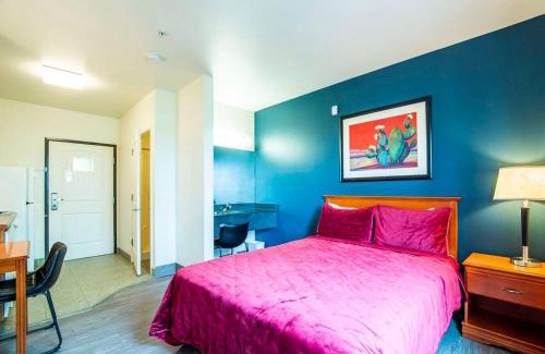 Sierra Vista Apartment | Sierra Vista studio apartment with full kitchen and King Bed