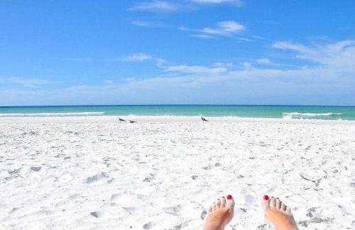 Siesta Key House | Siesta Key Coastal Getaway - Steps to the Beach