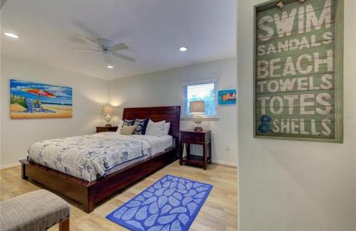 Siesta Key Village Apartment | Siesta Key Village Heated pool