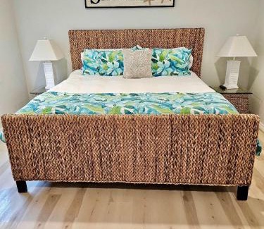 Siesta Key Village Apartment | Siesta Key Village Heated pool