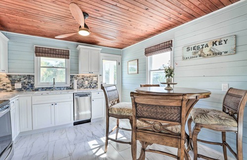 Siesta Key Village House | Siesta Key Village Home < Half Mi to Beach!