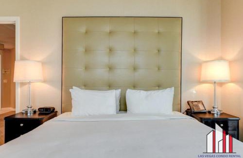Las Vegas House | Signature 2Br3Ba balcony combo units 16-702 and 04