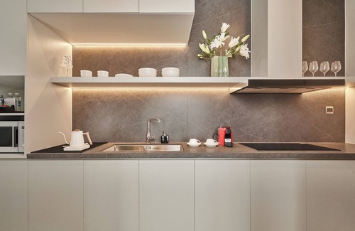 Little Japan Hotel | Signature by M Village Hai Ba Trung