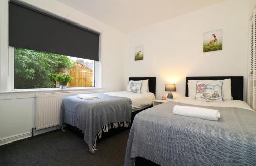 Bellshill Apartment | Signature - Glen Lee House