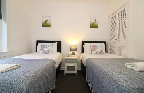 Bellshill Apartment | Signature - Glen Lee House