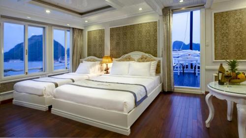 Bai Chay Boat Rental | Signature Halong Cruise