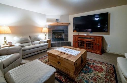 South Jordan House | Silicon Slopes Fully Furnished Executive Townhome