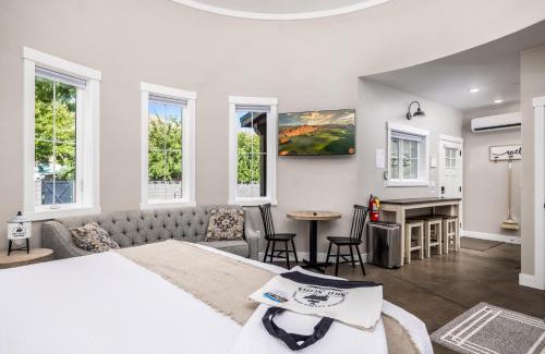 La Verkin House | Silo Suite 2-Near Zion National Park