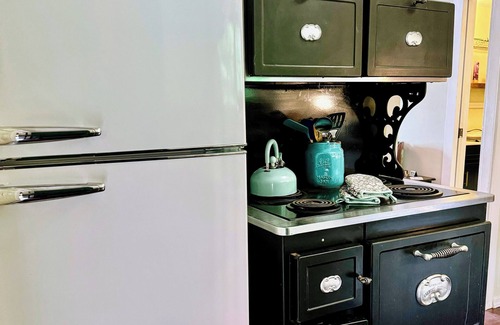 Westlake Apartment | Siltcoos Station Retreats
