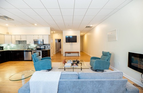 Saint Joseph Condo | Silver Beach & Main | Wineries | Rooftop Deck