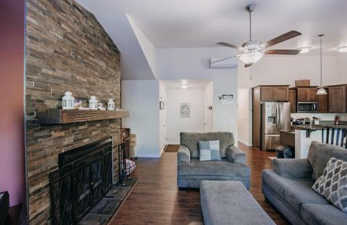 Maple Falls House | Silver Lake Cabin 47 - Lakefront - Wi-Fi - F-P
