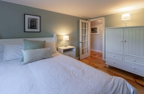 Barnard House | Silver Lake Country House Close to Woodstock & Ski Areas