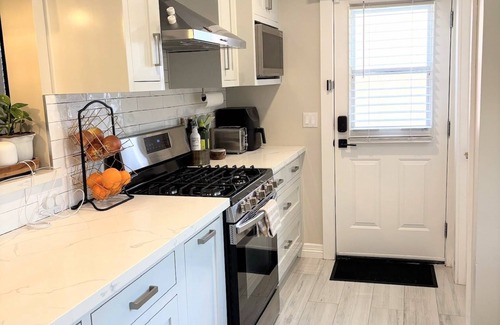 Sunset Junction House | Silver Lake Gem – 3BR Home with Backyard Oasis