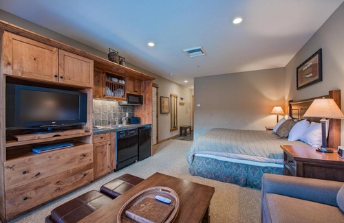 Kellogg Hotel | Silver Mountain Lodging