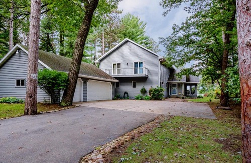 Wautoma House | Silver Shores