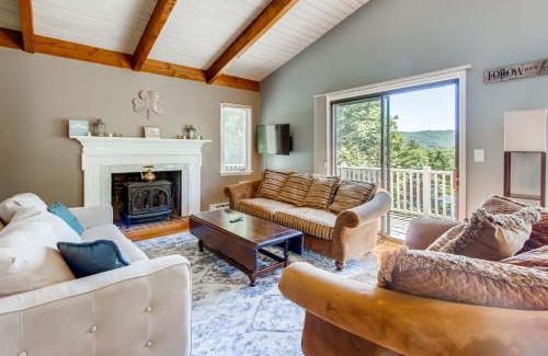 Pittsfield House | Silver Spring Chalet Spacious 4BR Retreat 1888