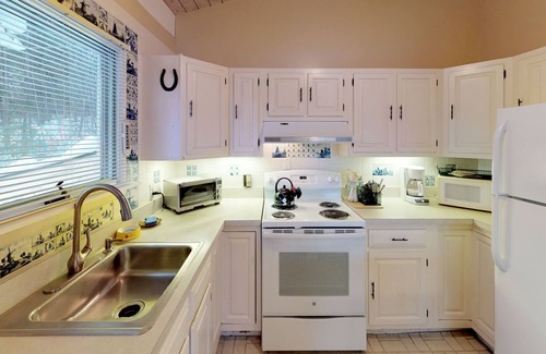 Pittsfield House | Silver Spring Chalet – Spacious 4BR Retreat in Killington Region, Pittsfield, VT, Sleeps 11