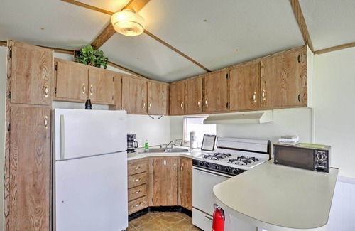 Silver Springs Cabin | Silver Springs Cabin w/Deck - Right on the Lake