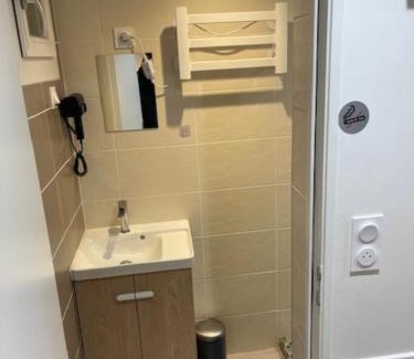 Meyzieu Nord Ouest Apartment | Silver Stuidio ARENA , Stade Groupama , Eurexpo