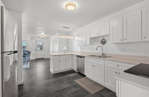 Kellogg Condo | Silverstrike Condos Spacious with Covered Porch and Central Walkable Location.
