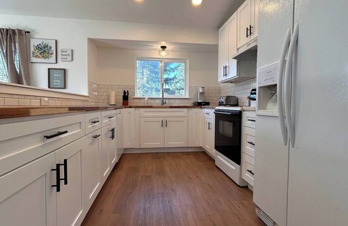 Coeur d'Alene House | SILVERWOOD Golf Course Lake Fun Family Friendly CLEAN!