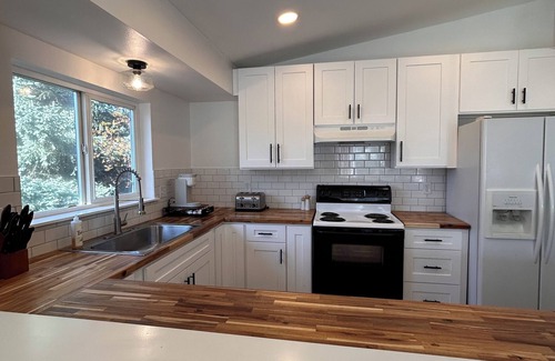 Coeur d'Alene House | SILVERWOOD Golf Course Lake Fun Family Friendly CLEAN!