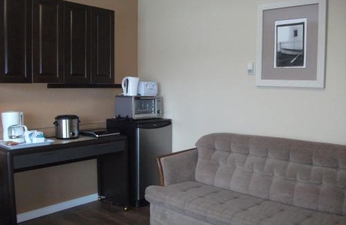Bay Roberts Hotel | Silverwood Inn Hotel Bay Roberts