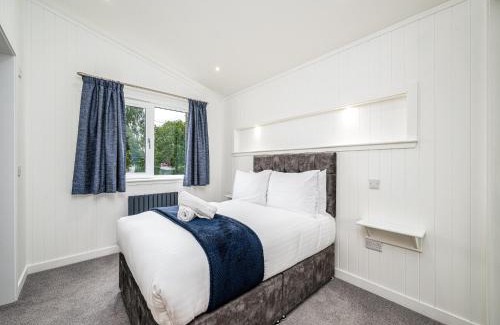 Errol House | Silverwood luxury Hideaway lodge with Hot tubs