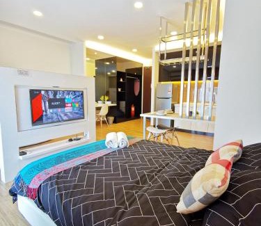 Seri Kembangan Apartment | Simfoni Balakong Internet & Netflix Designer Studio