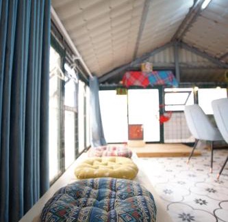 Old Quarter Apartment | SIMI 23A Old Quarter 5-Story 4Studios 4BRs 6Beds for 10 Netflix Rooftop