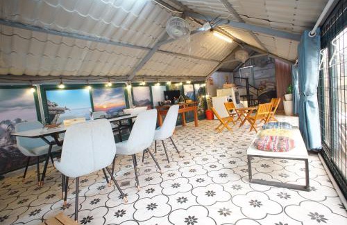 Old Quarter Apartment | SIMI 23A Old Quarter 5-Story 4Studios 4BRs 6Beds for 10 Netflix Rooftop