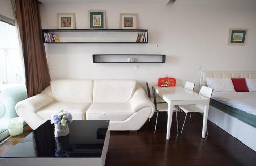 Ba Dinh Apartment | SIMI Lancaster 24 Cozy Studio for 4 in Luxury Building with Heated Pool, Fitness and Spa Hanoi Center