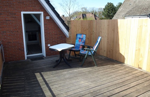 Bad Zwischenahn Apartment | Simon's sun deck