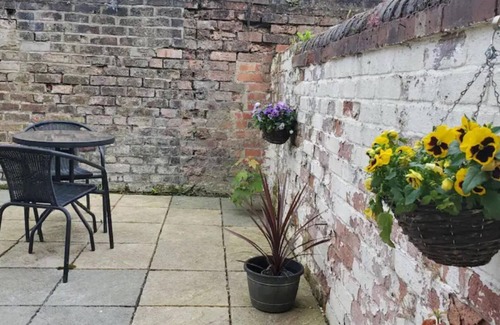 Thatto Heath House | Simons 2 bed home on the outskirts of Liverpool with great links to the City