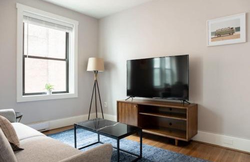 Theatre District Apartment | Simple 1BR steps to Boston Common and South End