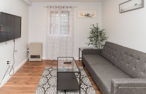 Campton Condo | Simple And Cozy Apartment Just Mins To Loon Mountain And Waterville Valley 1 Bedroom Condo by Redawning