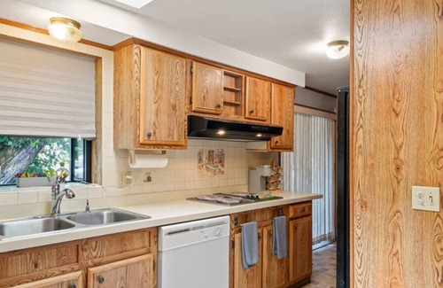 Springfield House | Simple and quiet vintage home
